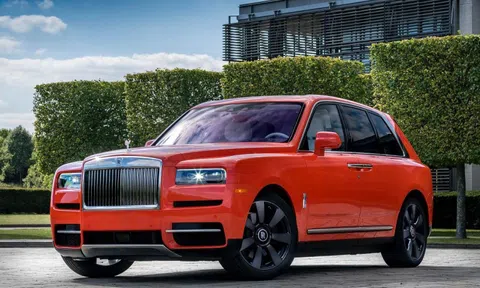 Chiếc SUV sang trọng nhất thế giới Rolls-Royce Cullinan 2022 trị giá gần 36 tỷ đồng có gì đặc biệt?