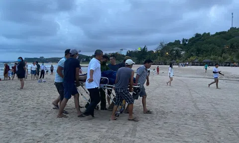 2 du khách chết đuối khi tắm biển tại Mũi Né