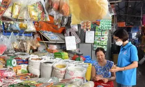 Bảo hiểm y tế: Đến lúc tăng mức đóng?