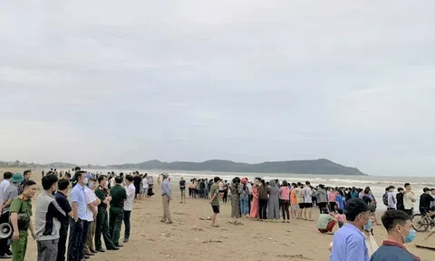 Anh lao ra biển cứu em, cả 2 anh em cùng mất tích