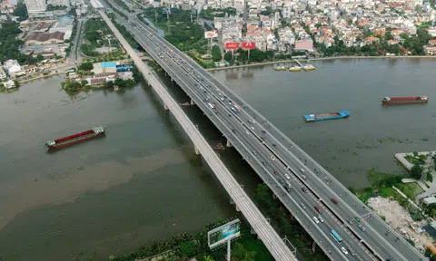 Đường song hành Xa lộ Hà Nội cho phép lưu thông 2 chiều