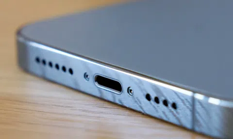 Apple thử bỏ cổng Lightning trên iPhone