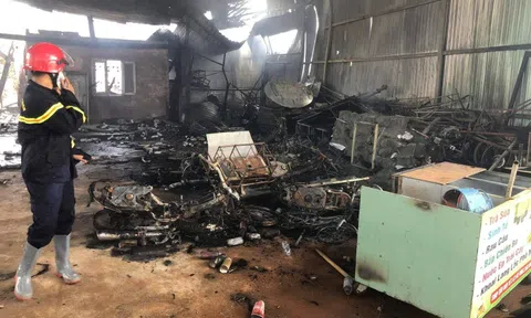 Ngổn ngang sau vụ nổ và cháy ở Bình Phước, 2 vợ chồng nguy kịch