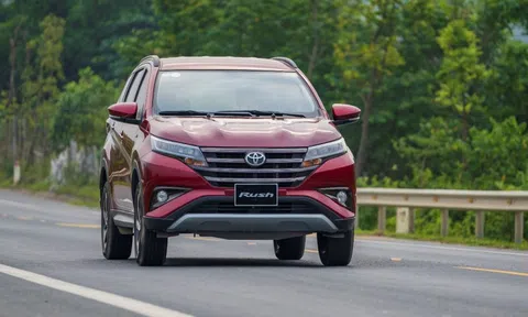 Lái chán, nhanh mất giá, Toyota Rush mất chỗ đứng tại Việt Nam