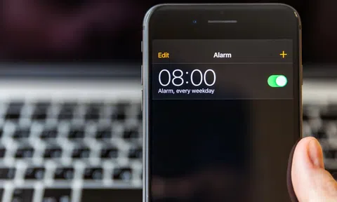 Sửa lỗi báo thức trên iPhone