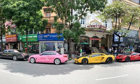 Dàn siêu xe gần 400 tỷ đồng đã đến Hà Nội, Koenigsegg Regera và McLaren Senna nằm trùm bạt chờ tỏa sáng