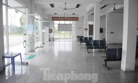 Bến xe tiền tỷ vắng lặng, hoạt động cầm chừng