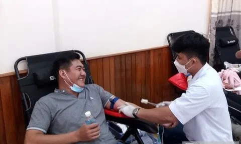 Khánh Hòa tôn vinh 323 gia đình, cá nhân hiến máu tình nguyện năm 2022