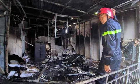 TP.HCM: Cháy tiệm bánh lúc rạng sáng, 7 người bị thương, trong đó có trẻ em