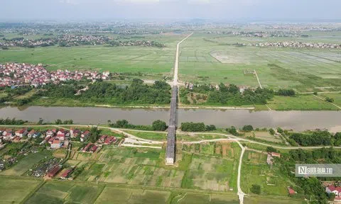 Cận cảnh cây cầu 110 tỷ đồng bỏ hoang trên vành đai 4