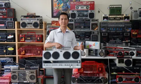 Người đàn ông sưu tầm 1.400 chiếc đài cassette cổ, trị giá bằng cả căn chung cư cao cấp