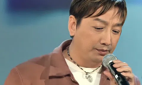 Trường Vũ đưa vợ con về Việt Nam