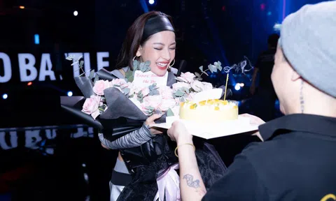 Chi Pu rưng rưng khi được Trấn Thành và đồng nghiệp tổ chức sinh nhật