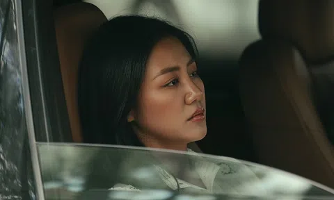 Văn Mai Hương gây tò mò khi thừa nhận từng có 50 nỗi đau