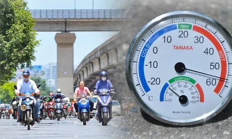 Ngày Hà Nội nắng nóng cao điểm: Phố đi bộ vắng tanh, người lao động liên tục dừng lại giữa đường tiếp nước