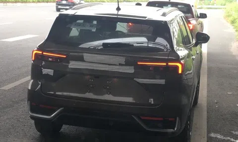 Liên tục lộ ảnh tại Việt Nam, Ford Territory thay thế sứ mệnh của Escape?