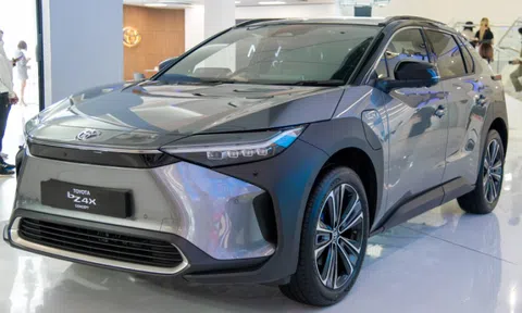 Mở bán được 2 tháng, ô tô điện Toyota ‘lãnh án’ triệu hồi