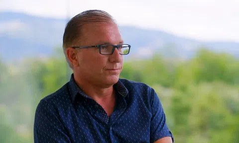 Sếp Apple mỉa mai Samsung