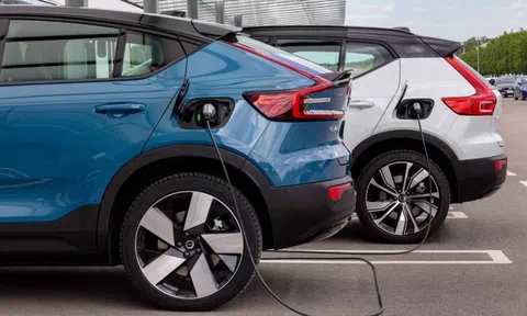 Giá ô tô điện tăng 22% so với năm ngoái