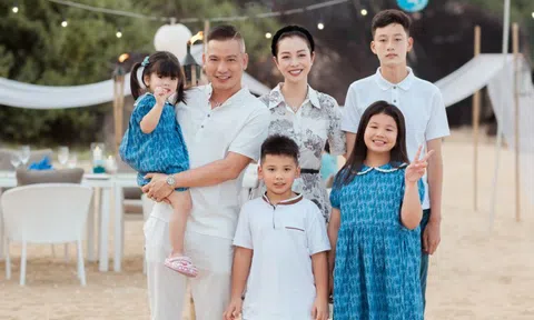 Jennifer Phạm đón tuổi 37 bên chồng con