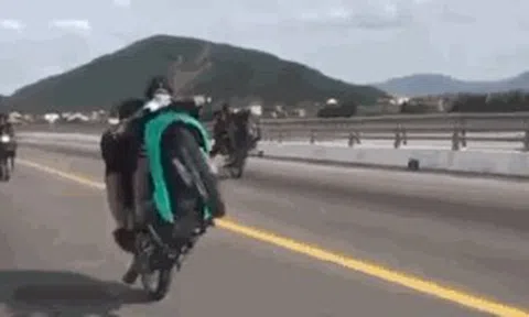 Triệu tập 6 thanh thiếu niên điều khiển xe mô tô lạng lách, bốc đầu trên Quốc lộ 1