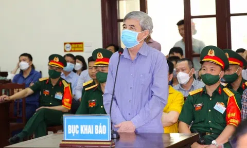 Ông ‘trùm’ buôn lậu hơn 198 triệu lít xăng: 'Hỏi lằng nhằng quá'