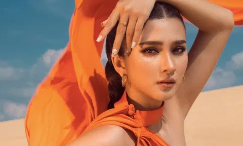 Kim Tuyến khoe dáng nóng bỏng trên đồi cát