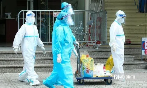 Chuyên gia nêu lý do khiến hàng nghìn nhân viên y tế nghỉ việc