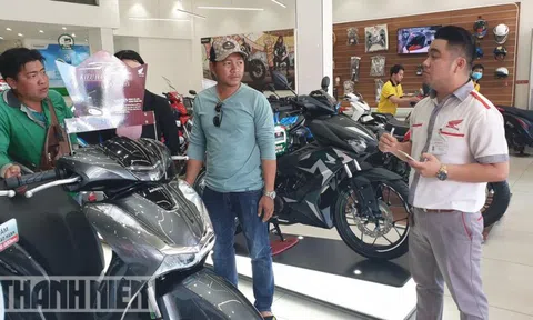 Xe máy liên tục đội giá bán, người Việt vẫn mua sắm gần 1,5 triệu chiếc