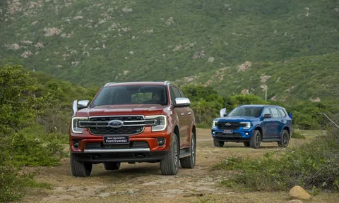 SUV 7 chỗ: Ford Everest ngược dòng, vượt mặt đối thủ Toyota Fortuner