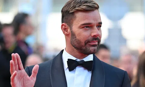 Ricky Martin phủ nhận cáo buộc bạo hành