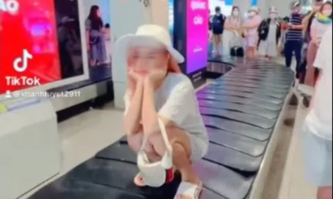 Cục Hàng không xác minh cô gái ngồi trên băng chuyền hành lý sân bay