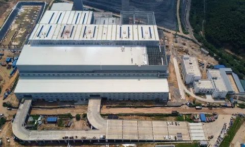 Cảnh vận hành của nhà máy điện rác lớn thứ 2 thế giới ở Hà Nội