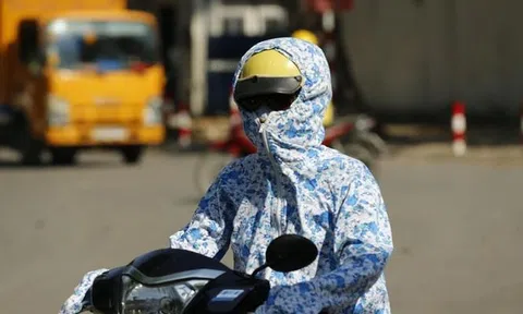 Miền Bắc nắng nóng đỉnh điểm trước khi đón mưa dông vào đêm mai