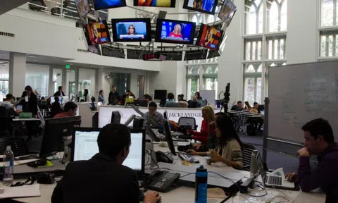 BÁO CHÍ TRÍ TUỆ