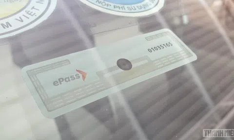 Dán thẻ thu phí tự động không dừng cho ô tô: Chọn Etag hay ePass?