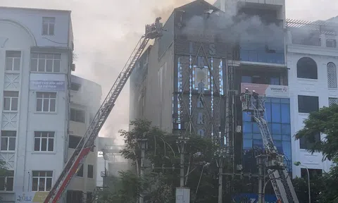 Truy thăng cấp bậc hàm đối với 3 chiến sĩ hi sinh khi chữa cháy tại quán karaoke