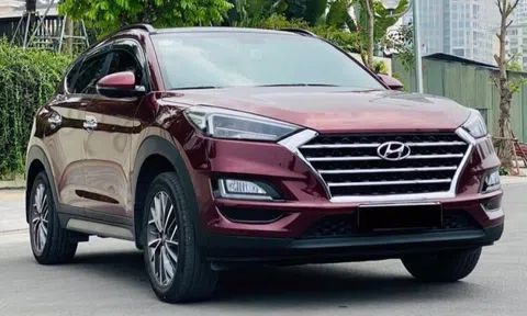 Hyundai Tucson 2022 khan hàng, có nên mua xe đời cũ giá 850 triệu đồng?