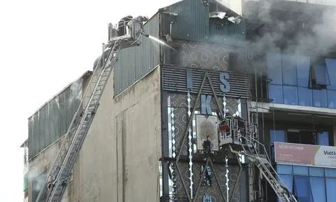 Chủ tịch Hà Nội chỉ đạo làm rõ nguyên nhân vụ cháy quán karaoke khiến 3 chiến sĩ hy sinh