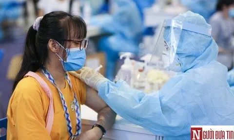 Tp.HCM: Yêu cầu 3 quận khẩn trương tổ chức tiêm vắc-xin phòng Covid-19 cho trẻ em