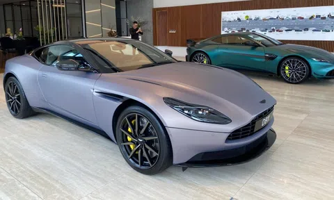 Bộ đôi siêu xe Aston Martin giá gần 40 tỉ đồng về Việt Nam