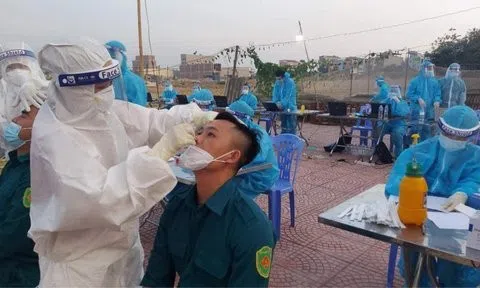 Đề xuất tăng phụ cấp lên 100% cho nhân viên y tế dự phòng, y tế phường