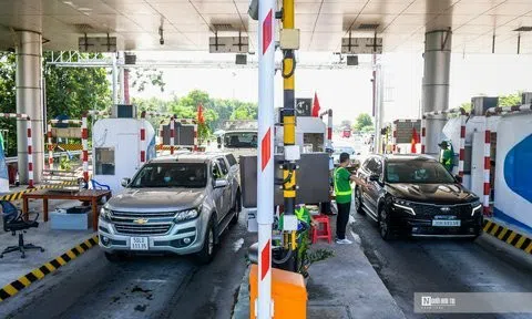 Viettel lên tiếng vì gần 40.000 xe dán thẻ ePass bị VETC "tranh khách"