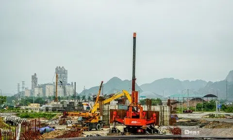 "Cẩm cửa" từ 3-5 năm với nhà thầu làm chậm tiến độ cao tốc Bắc - Nam