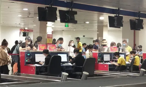 Vietnam Airlines: Chuyến bay đúng giờ giảm, chuyến bay chậm giờ tăng