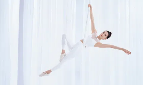 Lý Nhược Đồng đón tuổi 56