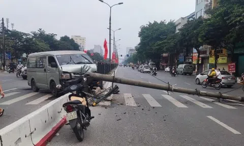 Ô tô đâm gãy cột điện gây ùn tắc trên đường Giải Phóng, Hà Nội