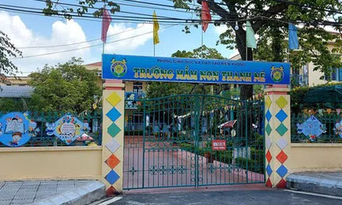 Đình chỉ cô giáo gửi ảnh nhạy cảm cho người có vợ, gợi ý ăn món "lòng xào dưa"