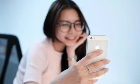 Máy xách tay vắng bóng trước ngày iPhone 14 ra mắt