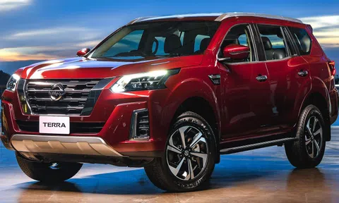 Nissan Terra 2023 về Việt Nam vẫn dùng động cơ xăng 2.5L